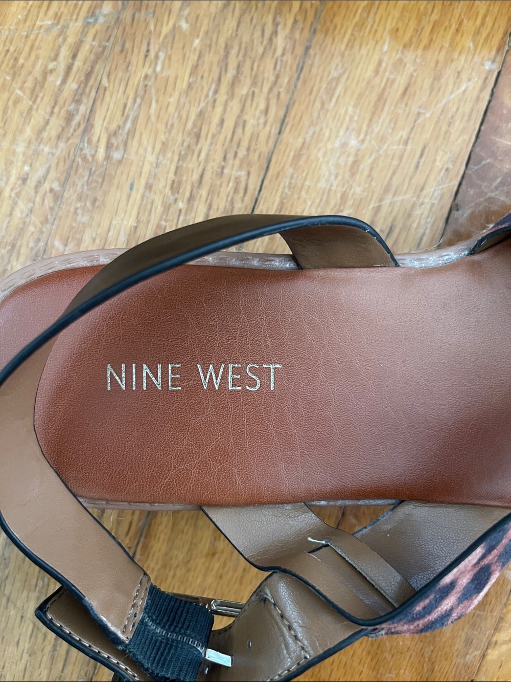 Nine West Brown Leopard and Gold Strap Sandals 8 1/2 - Picture 3 of 5